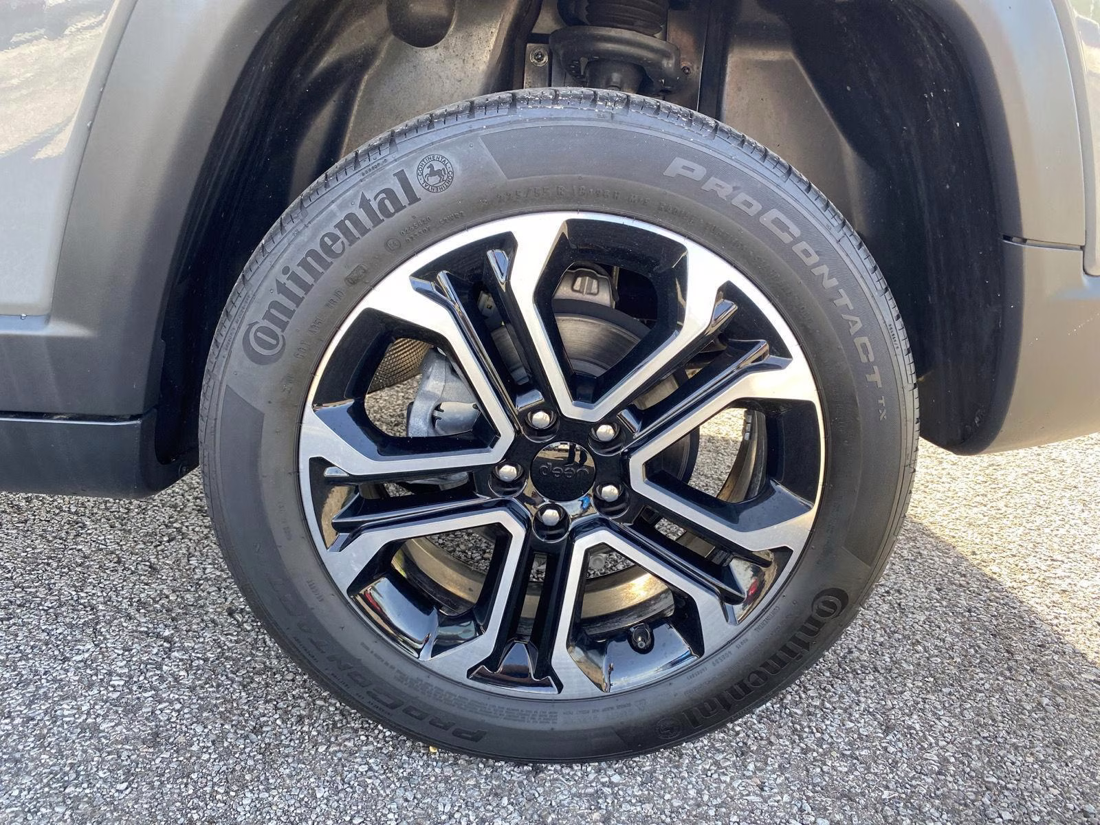 2023 Sting-Gray Clearcoat Jeep Compass Limited 4X4 SUV