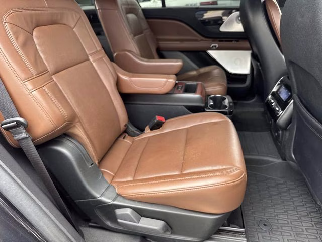 2022 Black Metallic Lincoln Aviator Reserve AWD SUV
