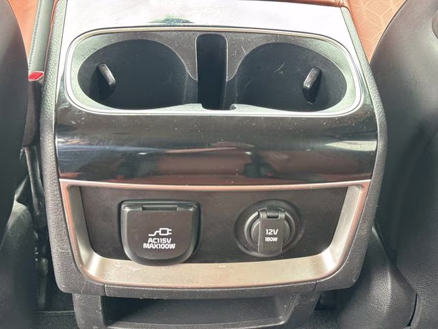 2022 Ceramic White Kia Carnival SX FWD Van