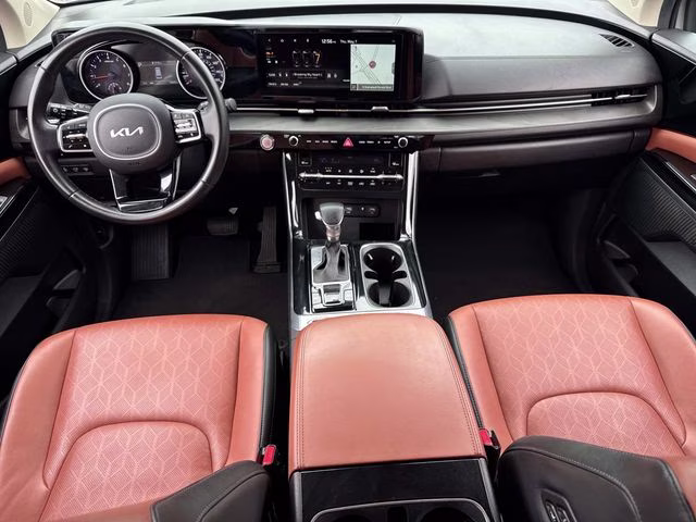 2022 Ceramic White Kia Carnival SX FWD Van