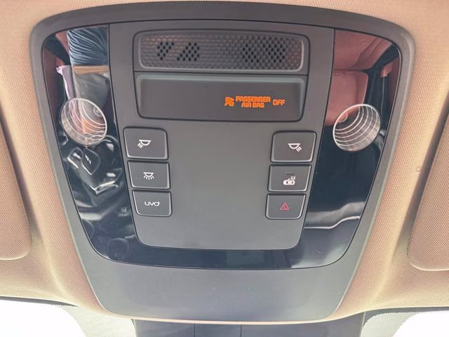 2022 Ceramic White Kia Carnival SX FWD Van