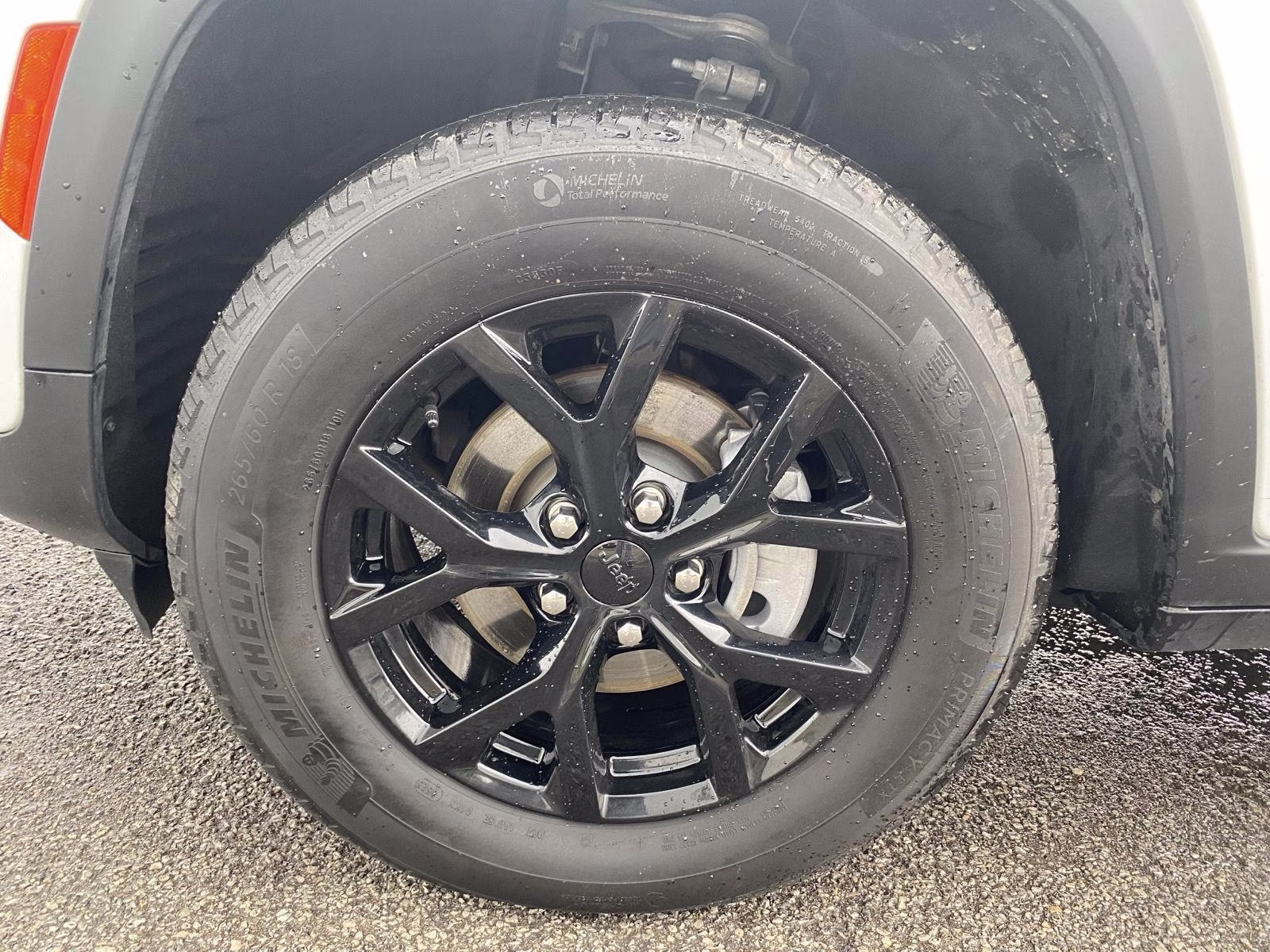 2025 Bright White Clearcoat Jeep Grand Cherokee Altitude 4X4 SUV