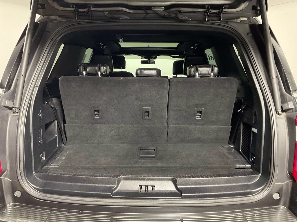 2021 Magnetic Ford Expedition XLT RWD SUV