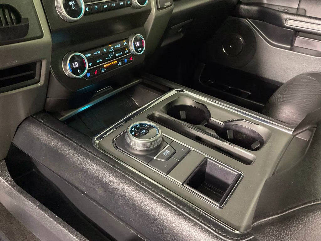 2021 Magnetic Ford Expedition XLT RWD SUV