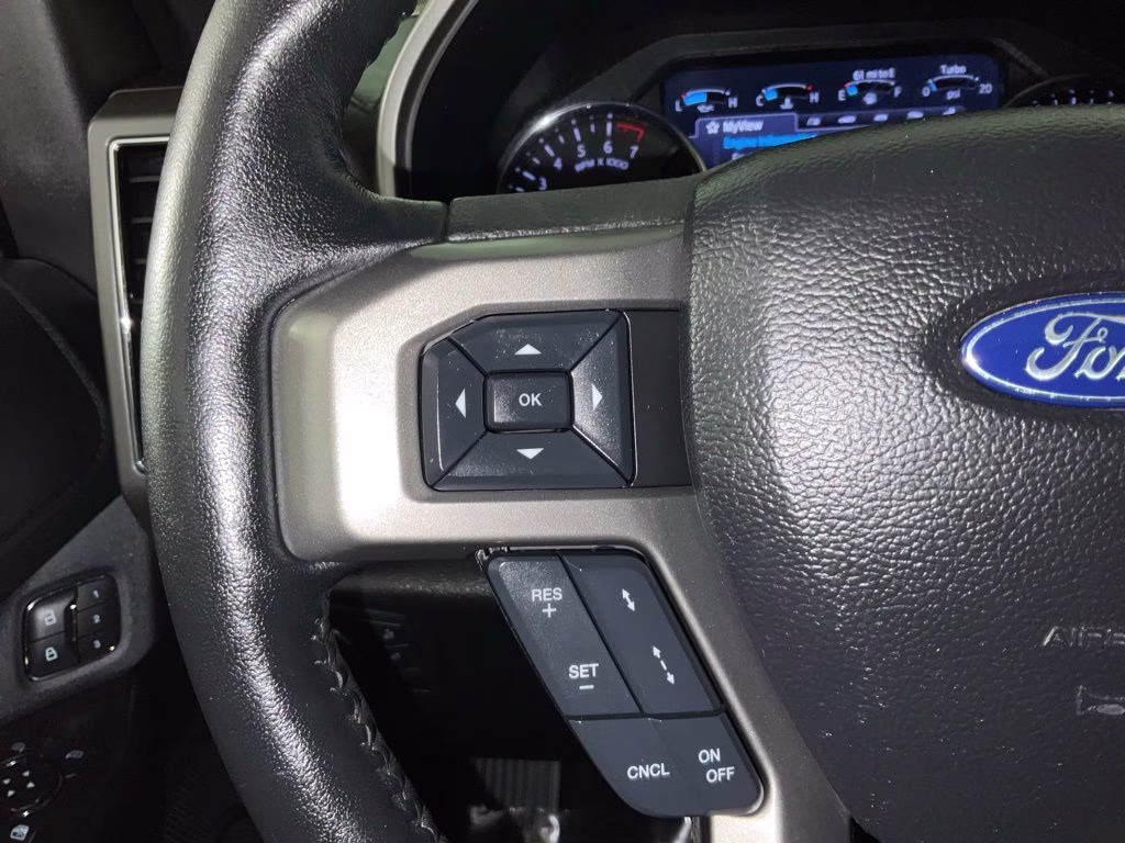 2021 Magnetic Ford Expedition XLT RWD SUV