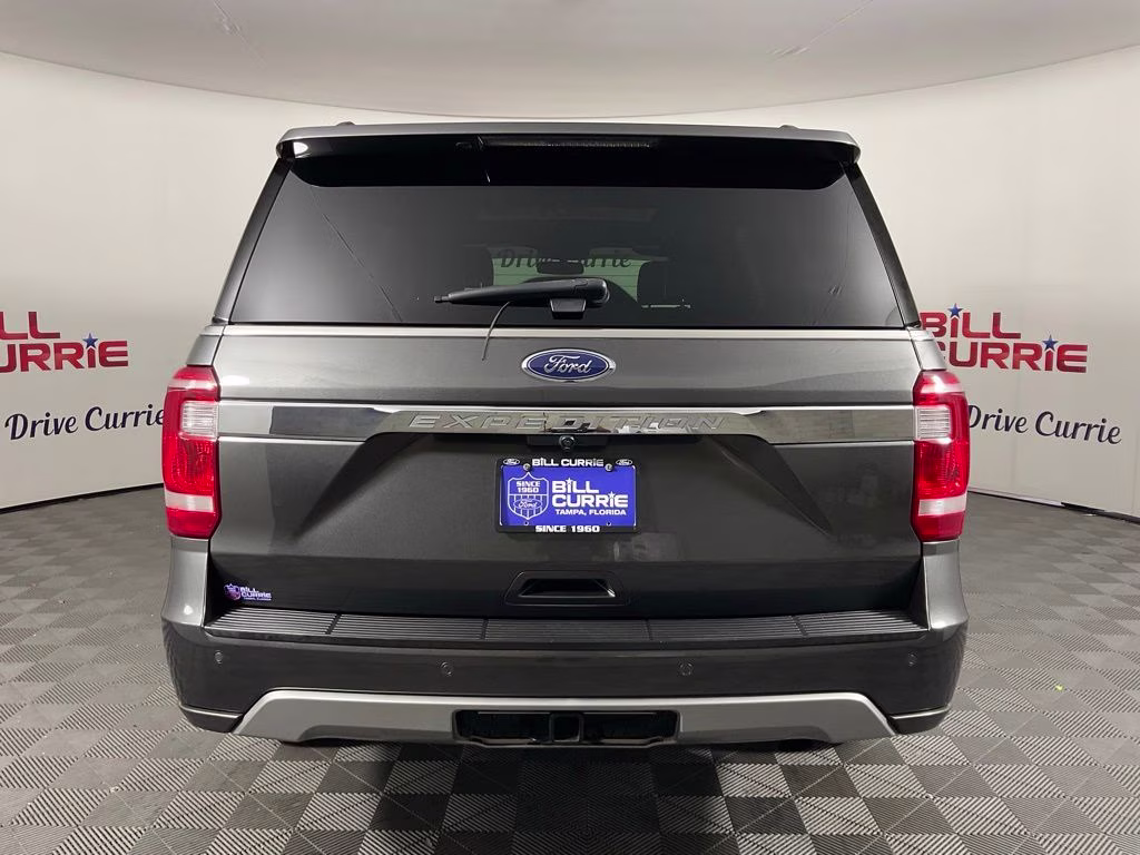 2021 Magnetic Ford Expedition XLT RWD SUV