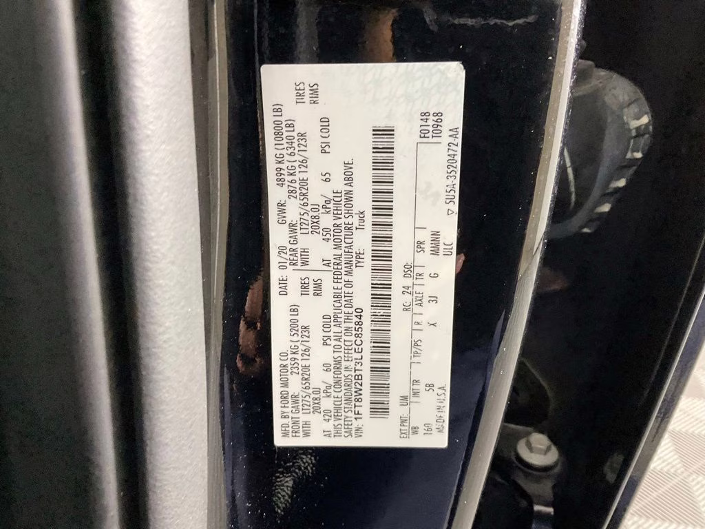2020 Black Metallic Ford Super Duty F-250 SRW Lariat 4X4 Truck