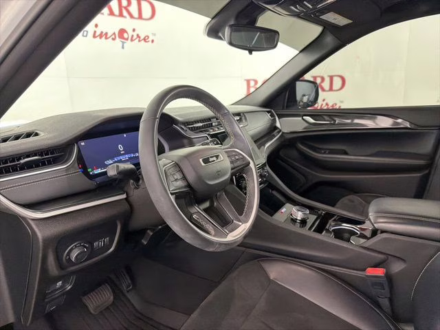 2023 Bright White Clearcoat Jeep Grand Cherokee L Altitude 4X4 SUV