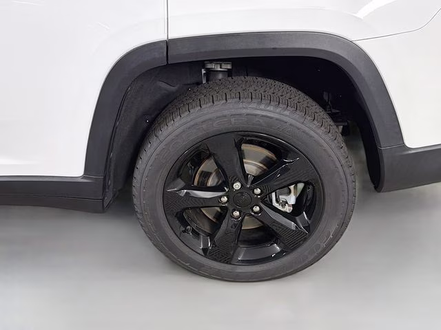 2023 Bright White Clearcoat Jeep Grand Cherokee L Altitude 4X4 SUV