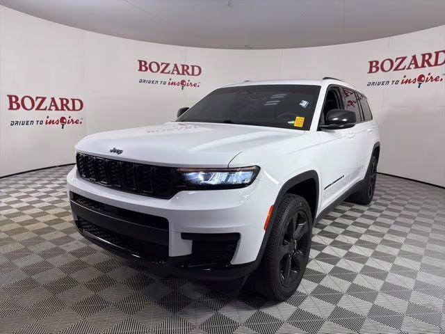 2023 Bright White Clearcoat Jeep Grand Cherokee L Altitude 4X4 SUV
