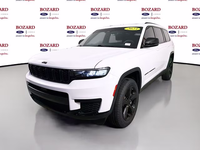 2023 Bright White Clearcoat Jeep Grand Cherokee L Altitude 4X4 SUV