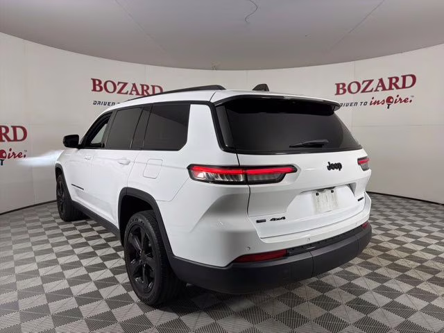 2023 Bright White Clearcoat Jeep Grand Cherokee L Altitude 4X4 SUV