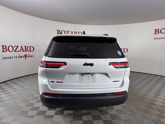 2023 Bright White Clearcoat Jeep Grand Cherokee L Altitude 4X4 SUV