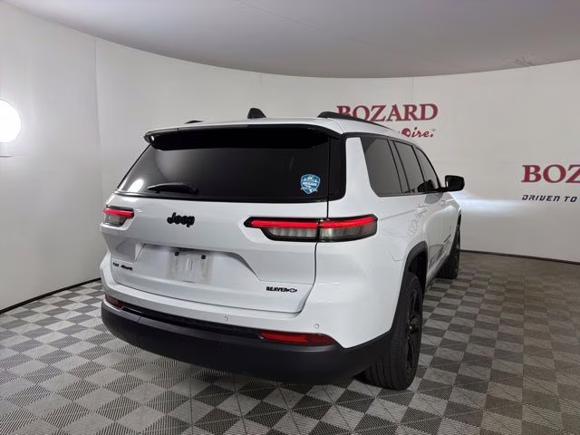 2023 Bright White Clearcoat Jeep Grand Cherokee L Altitude 4X4 SUV