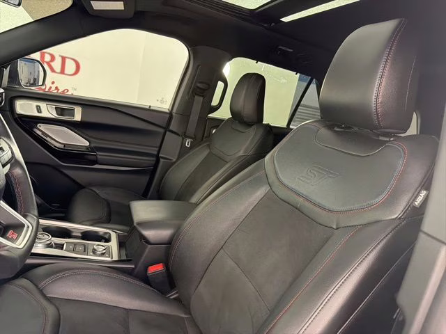 2024 Agate Black Metallic Ford Explorer ST 4X4 SUV