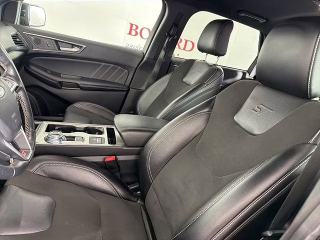2022 Agate Black Metallic Ford Edge ST AWD SUV