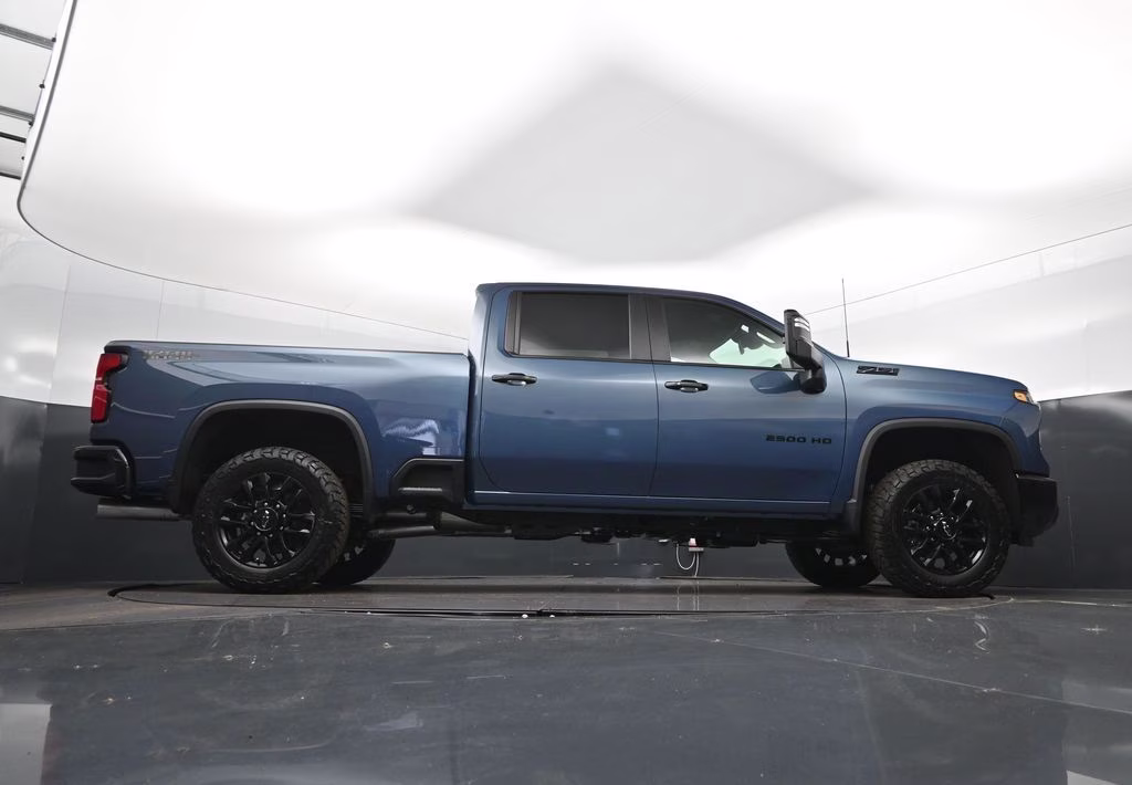 2026 Lakeshore Blue Chevrolet Silverado 2500HD LT 4X4 Truck