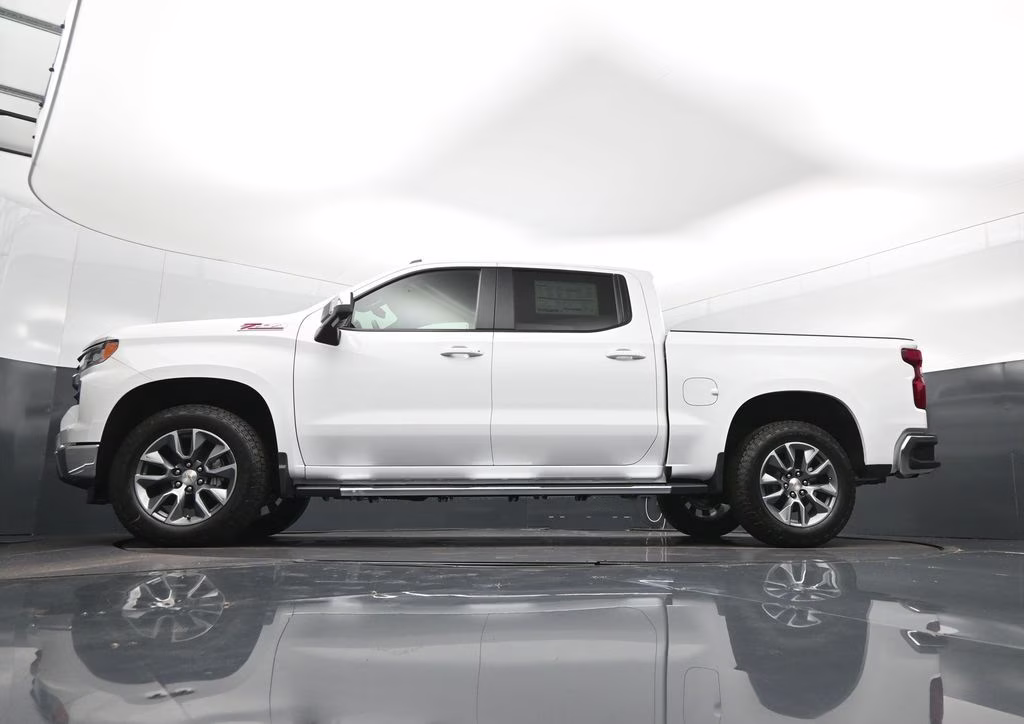 2026 Summit White Chevrolet Silverado 1500 LT 4X4 Truck