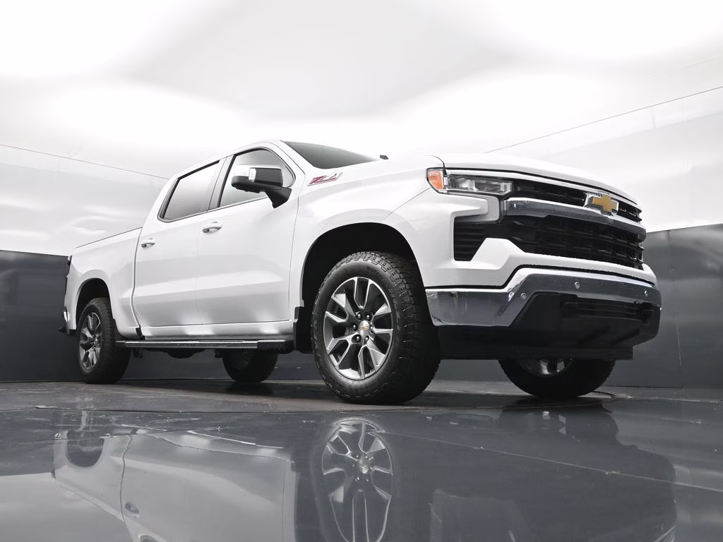 2026 Summit White Chevrolet Silverado 1500 LT 4X4 Truck