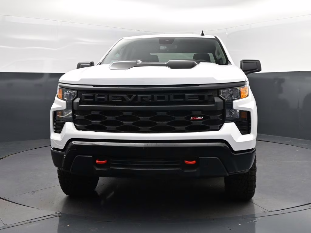 2026 Summit White Chevrolet Silverado 1500 Custom Trail Boss 4X4 Truck