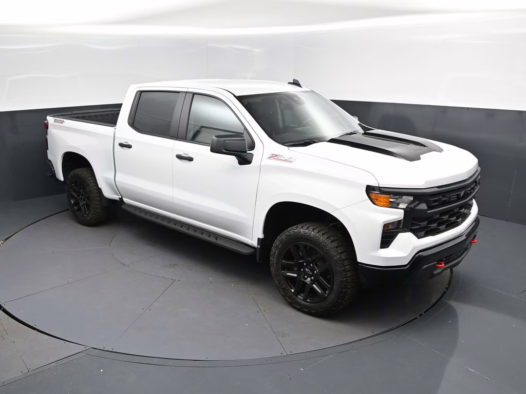 2026 Summit White Chevrolet Silverado 1500 Custom Trail Boss 4X4 Truck