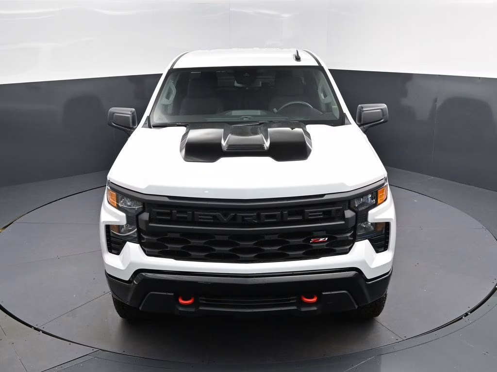 2026 Summit White Chevrolet Silverado 1500 Custom Trail Boss 4X4 Truck