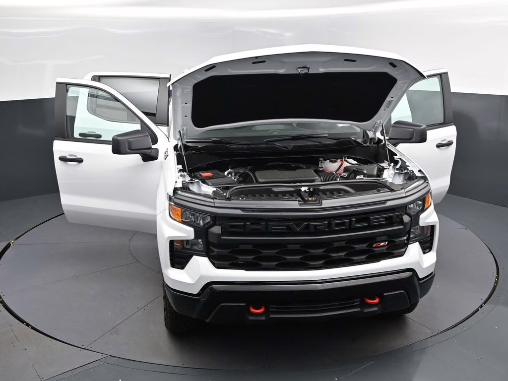 2026 Summit White Chevrolet Silverado 1500 Custom Trail Boss 4X4 Truck