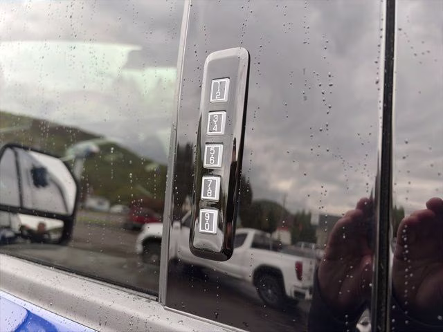 2026 Blue Metallic Ford Super Duty F-250 SRW Platinum 4X4 Truck