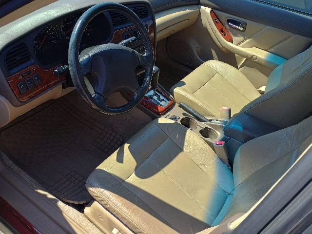 2004 Subaru Outback 2.5 AWD Sedan