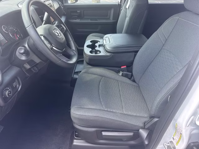 2026 Bright White Clearcoat Ram 2500 Black Express 4X4 Truck