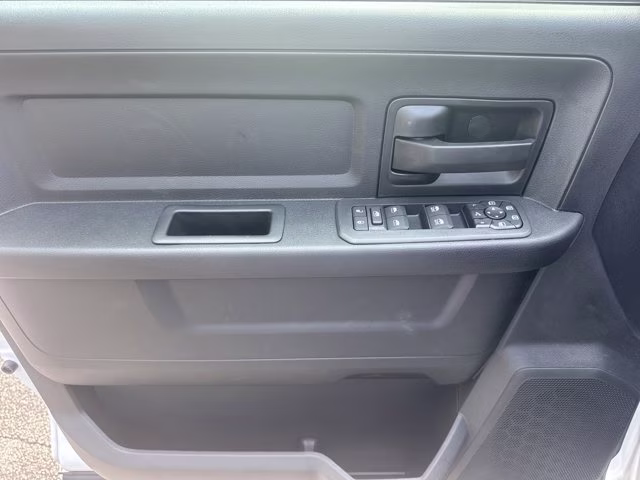 2026 Bright White Clearcoat Ram 2500 Black Express 4X4 Truck