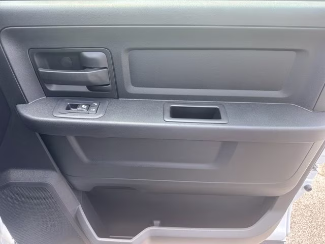 2026 Bright White Clearcoat Ram 2500 Black Express 4X4 Truck