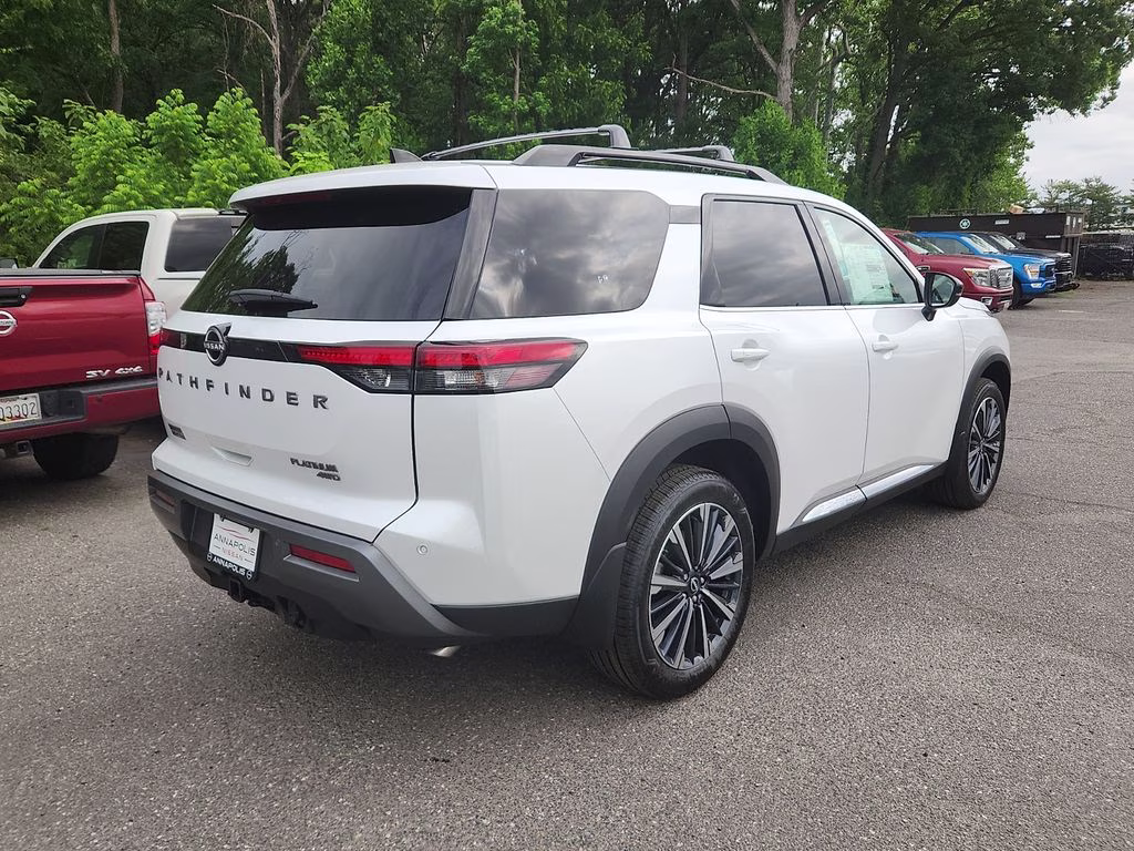 2026 Everest White Pearl Tricoat Nissan Pathfinder Platinum 4X4 SUV