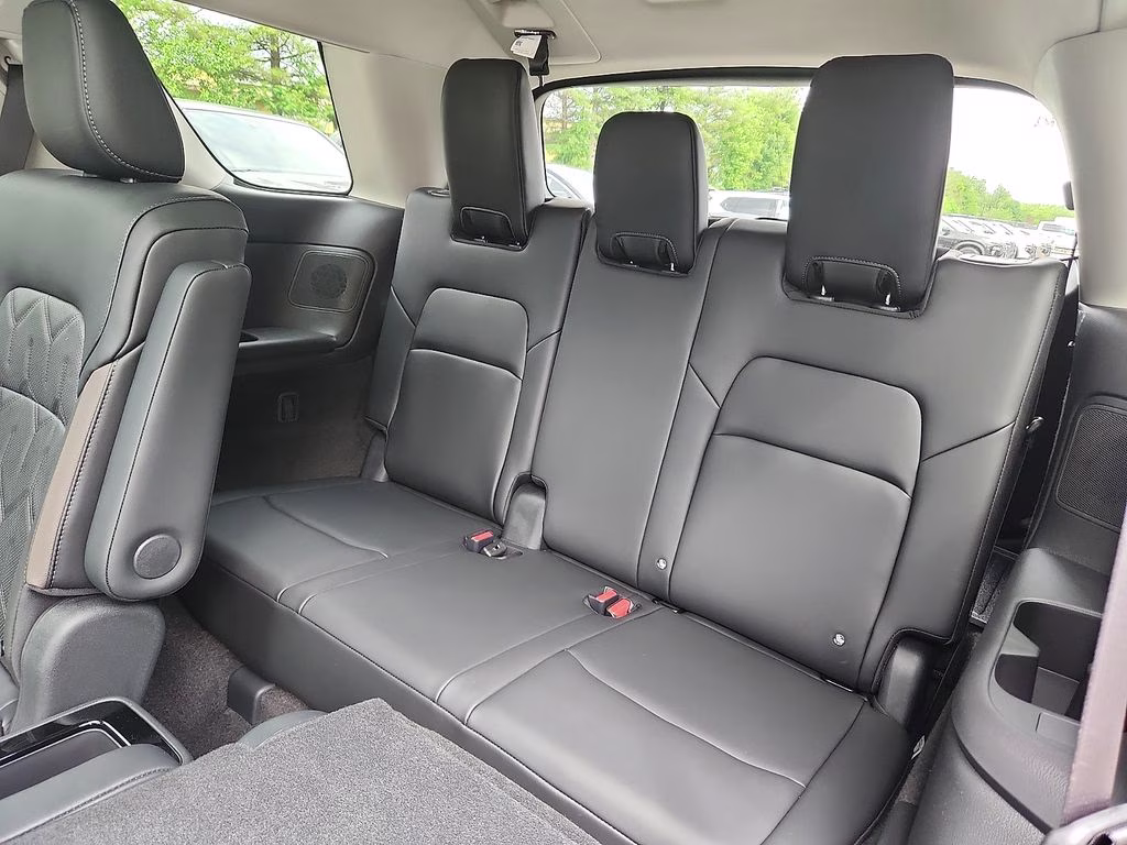2026 Boulder Gray Pearl Nissan Pathfinder Platinum 4X4 SUV