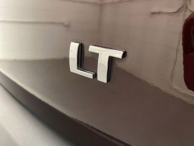 2023 Black Cherry Metallic Chevrolet Traverse LT AWD SUV