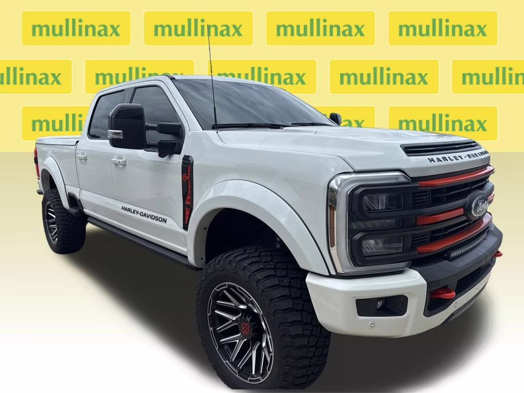 2024 Star White Metallic Tri-Coat Ford Super Duty F-250 SRW Lariat 4X4 Truck