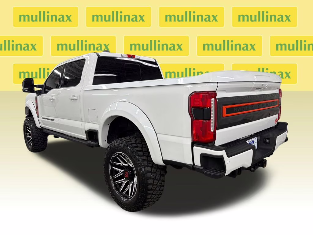 2024 White Metallic Ford Super Duty F-250 SRW Lariat 4X4 Truck