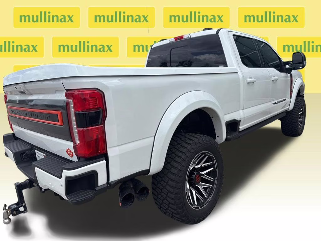 2024 Star White Metallic Tri-Coat Ford Super Duty F-250 SRW Lariat 4X4 Truck