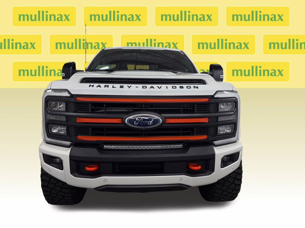 2024 White Metallic Ford Super Duty F-250 SRW Lariat 4X4 Truck
