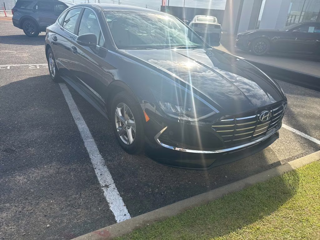 2022 Phantom Black Hyundai Sonata SE FWD Sedan
