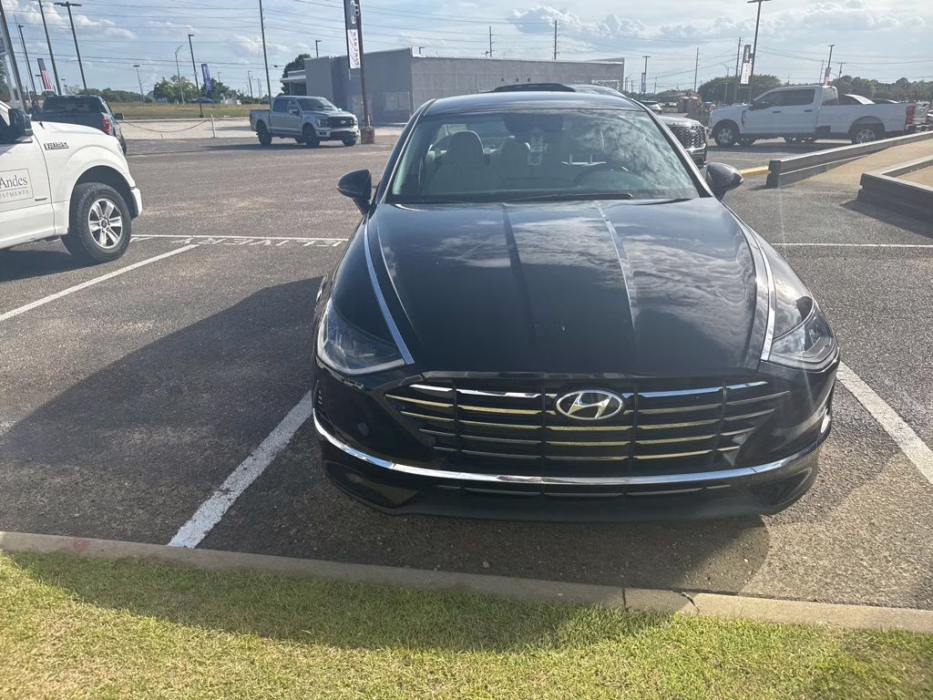 2022 Phantom Black Hyundai Sonata SE FWD Sedan