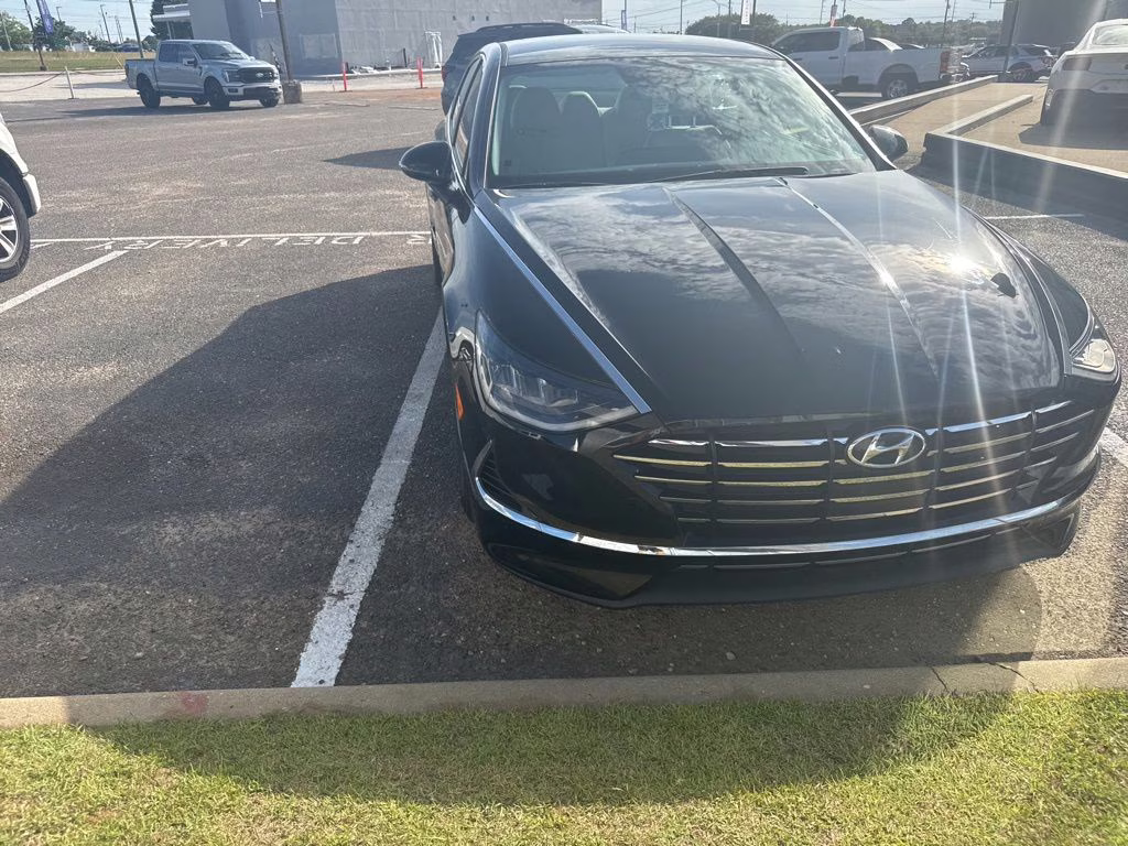 2022 Phantom Black Hyundai Sonata SE FWD Sedan