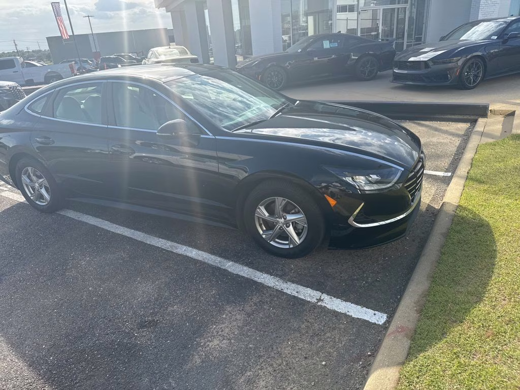 2022 Phantom Black Hyundai Sonata SE FWD Sedan