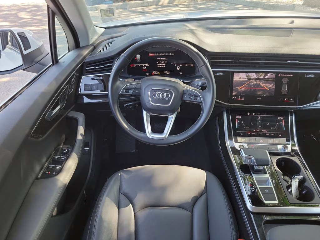 2025 Glacier White Metallic Audi Q7 Premium Plus AWD SUV
