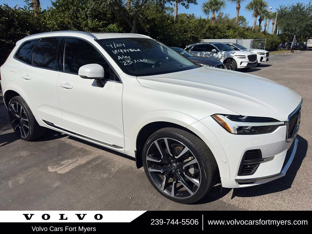 2023 Crystal White Metallic Volvo XC60 Ultimate Bright Theme AWD SUV