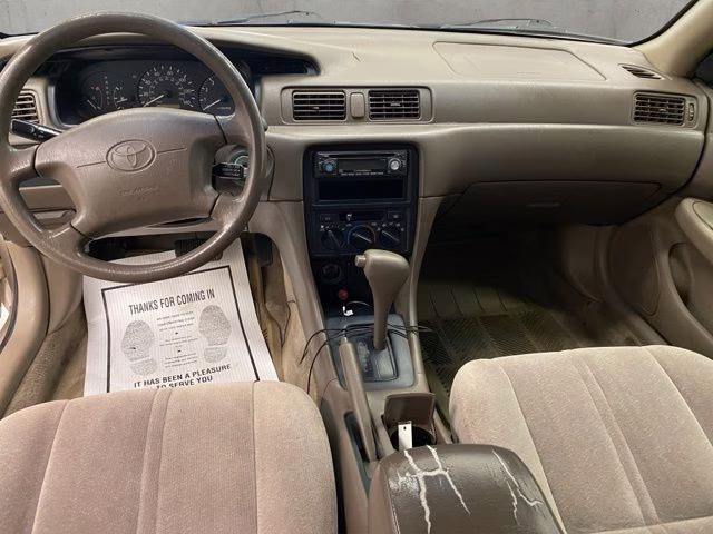 1998 Cashmere Beige Metallic Toyota Camry LE FWD Sedan