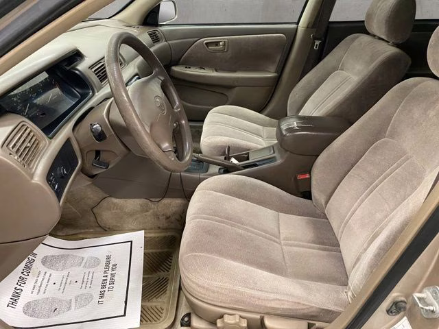1998 Cashmere Beige Metallic Toyota Camry LE FWD Sedan