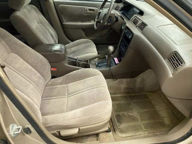 1998 Cashmere Beige Metallic Toyota Camry LE FWD Sedan