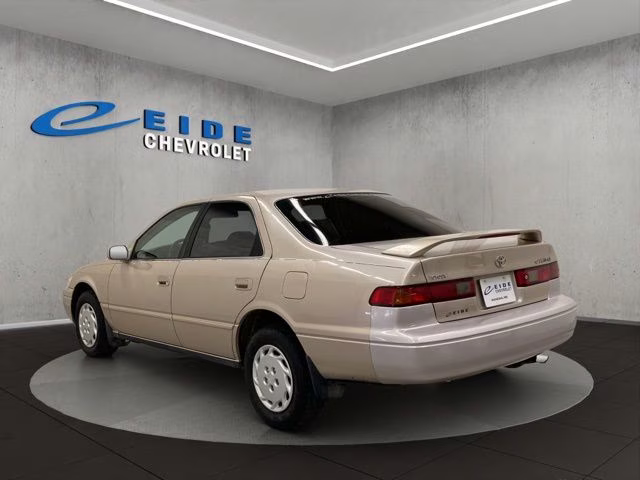 1998 Cashmere Beige Metallic Toyota Camry LE FWD Sedan