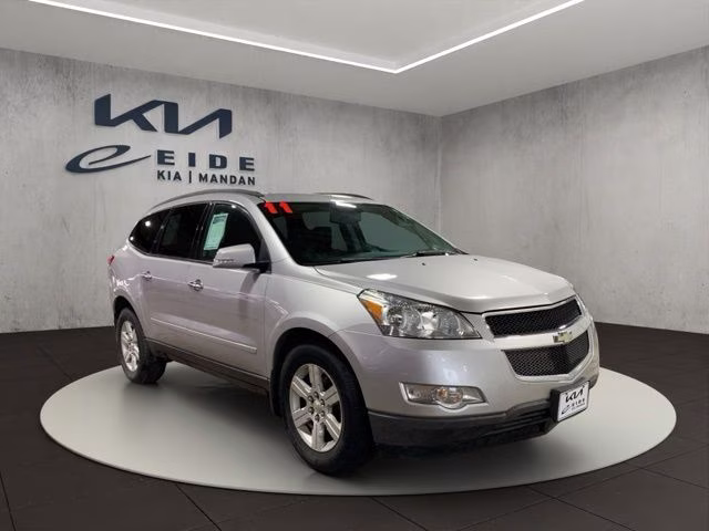 2011 Chevrolet Traverse 2LT AWD's photo